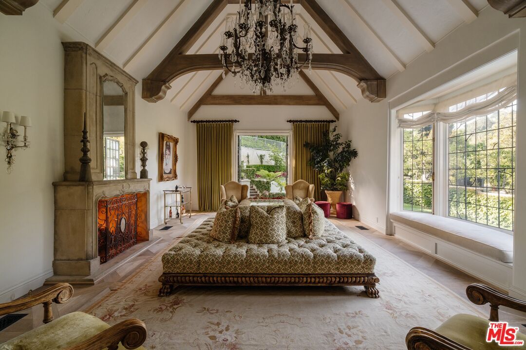 Chandelier, Fireplace, Interior, Wood Texture Flooring