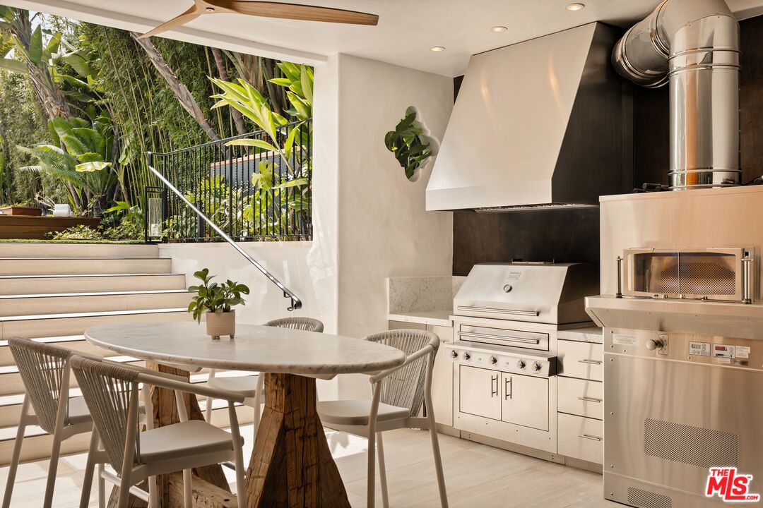 Dining room, Fireplace, Interior, Recessed Lighting