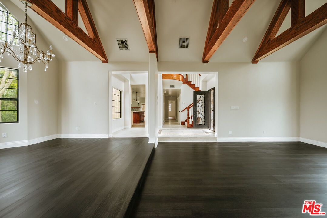 Chandelier, Empty room, Interior, Wooden Beams, Wood Texture Flooring
