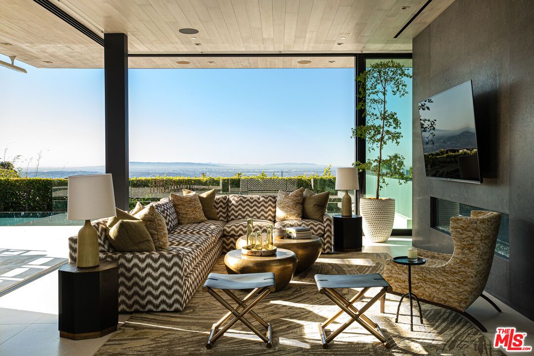 Water, Interior, Living room, Other