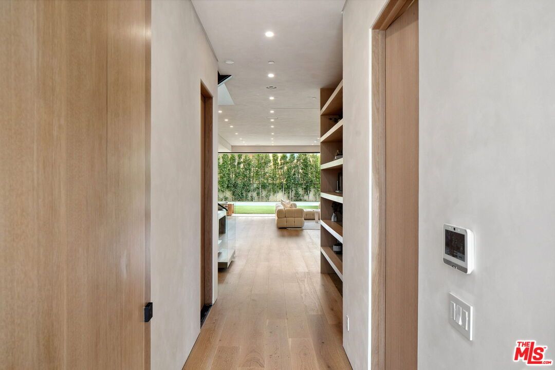 Interior, Recessed Lighting, Walk-in Closets, Wood Texture Flooring
