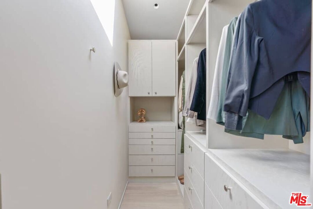 Interior, Recessed Lighting, Walk-in Closets, Wood Texture Flooring