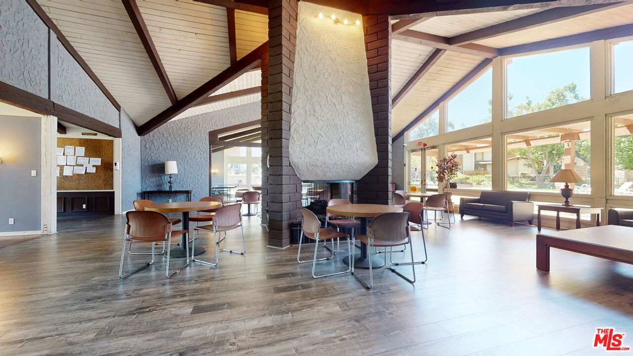 Dining room, Interior, Living room, Wooden Beams, Wooden Ceilings, Wood Texture Flooring