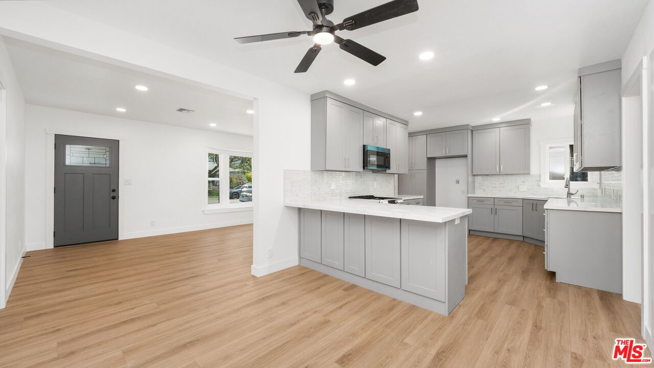 Interior, Kitchen, Recessed Lighting, Wood Texture Flooring
