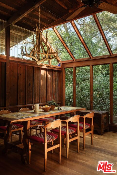 Dining room, Glass Ceilings, Interior, Sun Room, Wooden Beams, Wooden Ceilings, Wood Texture Flooring