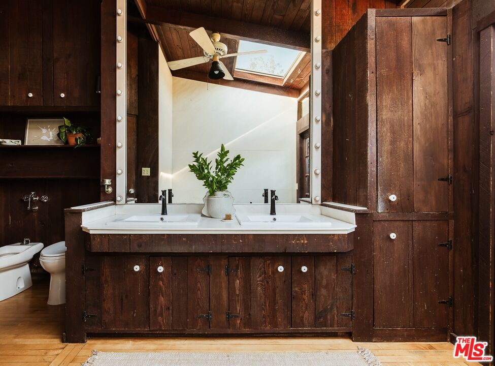 Bathroom, Dual Sink Vanities, Interior, Wooden Ceilings, Wood Texture Flooring