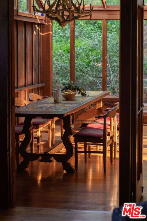 Dining room, Interior, Wood Texture Flooring