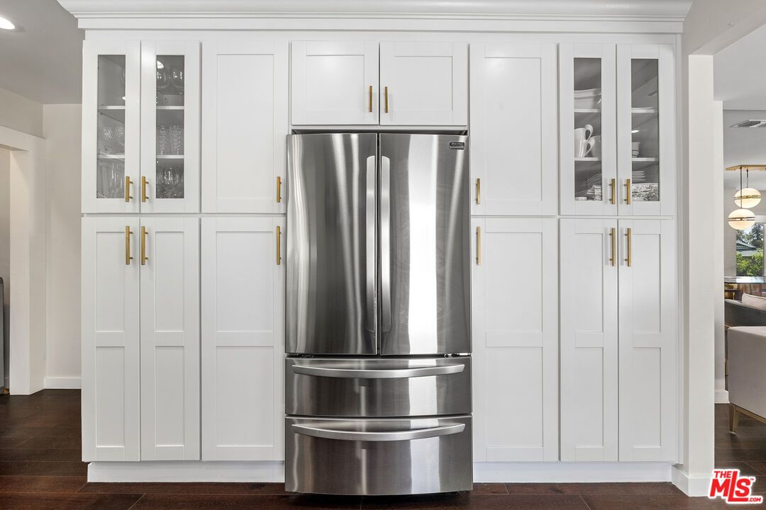 Interior, Kitchen, Pendant Lights, Stainless Steel Appliances, Wood Texture Flooring