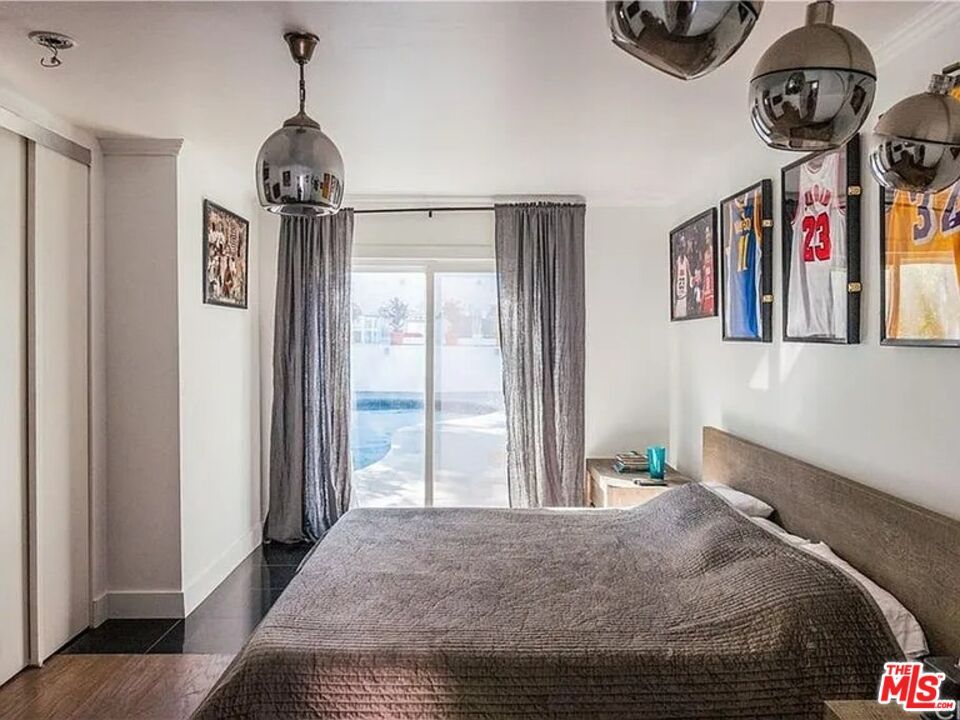 Bedroom, Interior, Water, Wood Texture Flooring