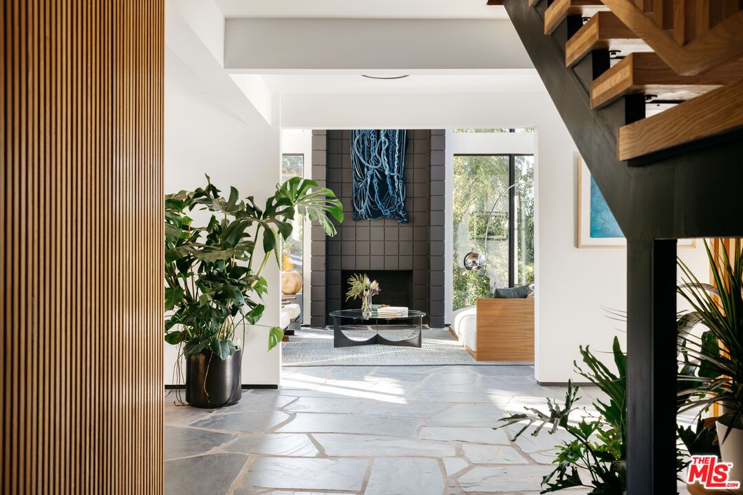 Fireplace, Interior, Living room