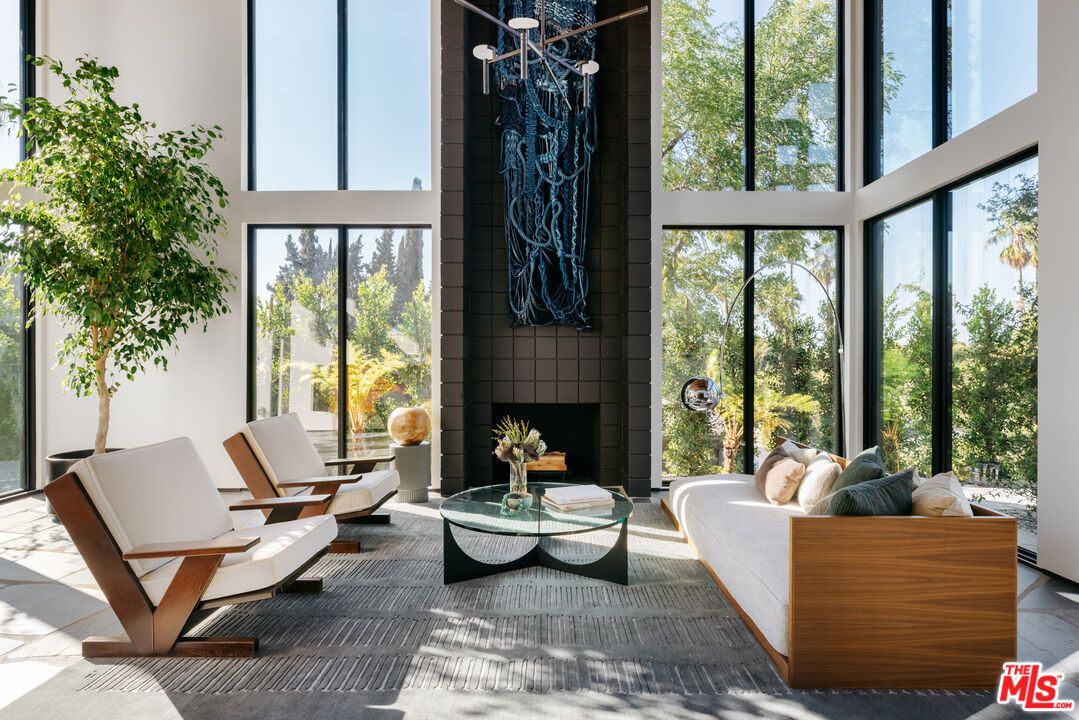 Fireplace, Interior, Living room