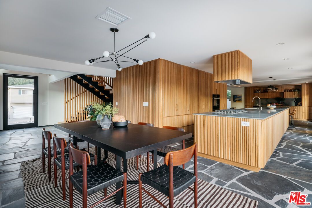 Dining room, Interior, Kitchen, Pendant Lights, Recessed Lighting
