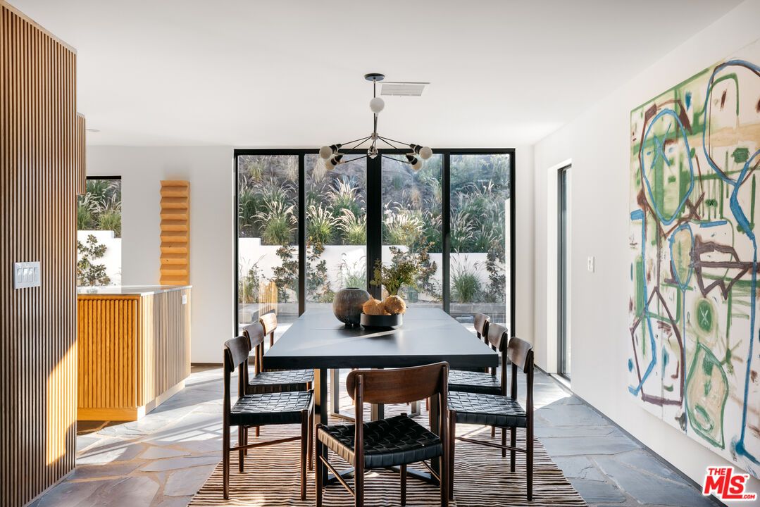 Chandelier, Dining room, Interior, Pendant Lights