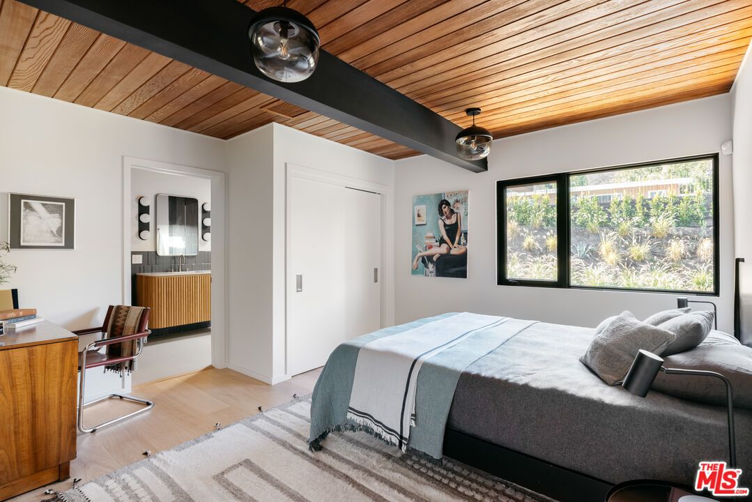 Bedroom, Interior, Wooden Ceilings, Wood Texture Flooring