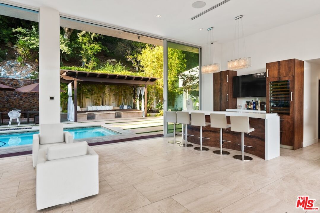 Interior, Pendant Lights, Pool, Recessed Lighting