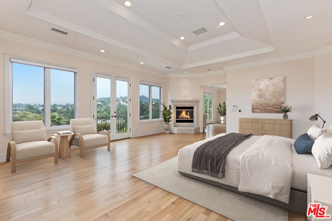 Bedroom, Fireplace, Interior, Recessed Lighting, Wood Texture Flooring