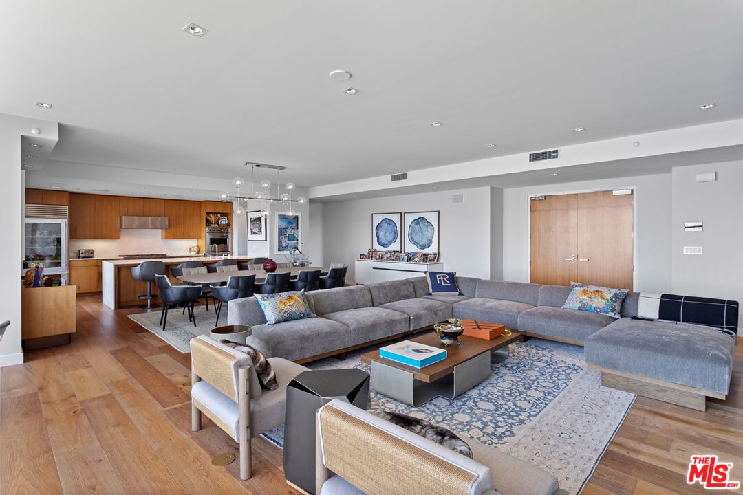 Dining room, Interior, Kitchen, Living room, Pendant Lights, Recessed Lighting, Wood Texture Flooring
