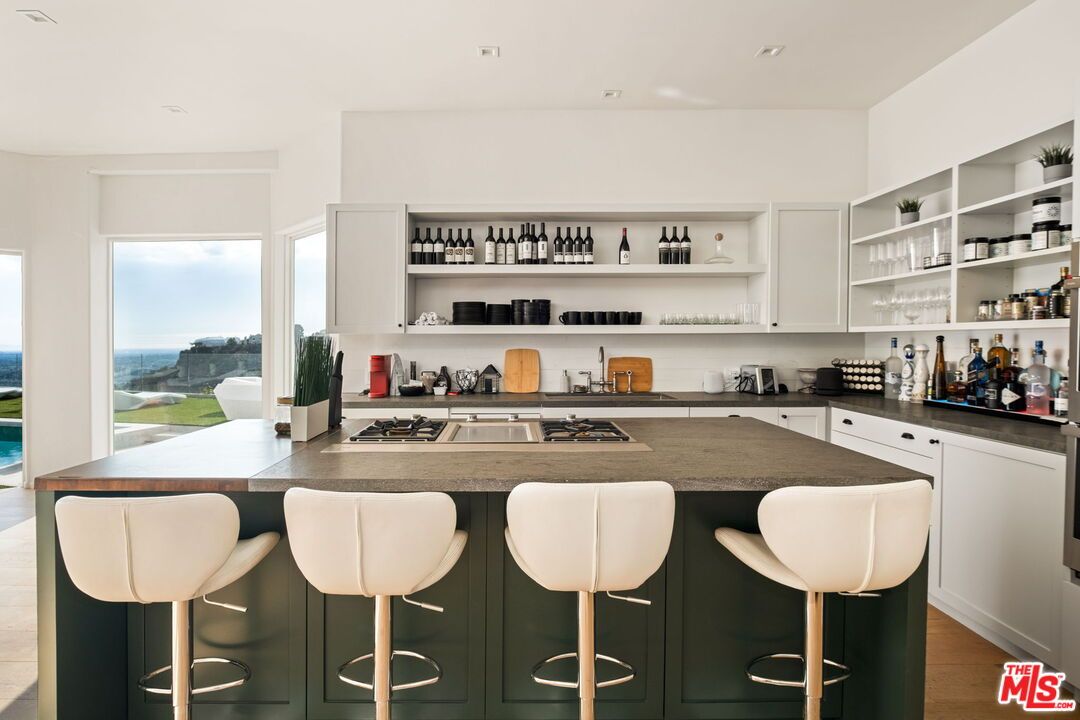 Interior, Kitchen, Recessed Lighting, Water, Wood Texture Flooring