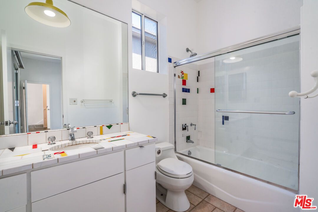 Bathroom, Glass Shower, Interior, Recessed Lighting, Tile Countertops
