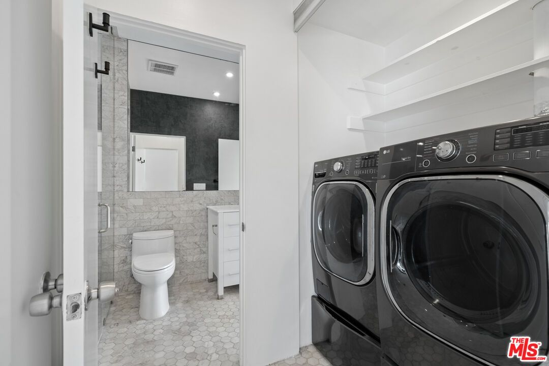 Bathroom, Interior, Recessed Lighting, Utility Closets, Washer