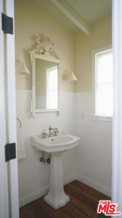 Bathroom, Interior, Wood Texture Flooring