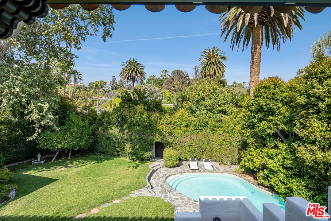 Backyard, Exterior, Pool