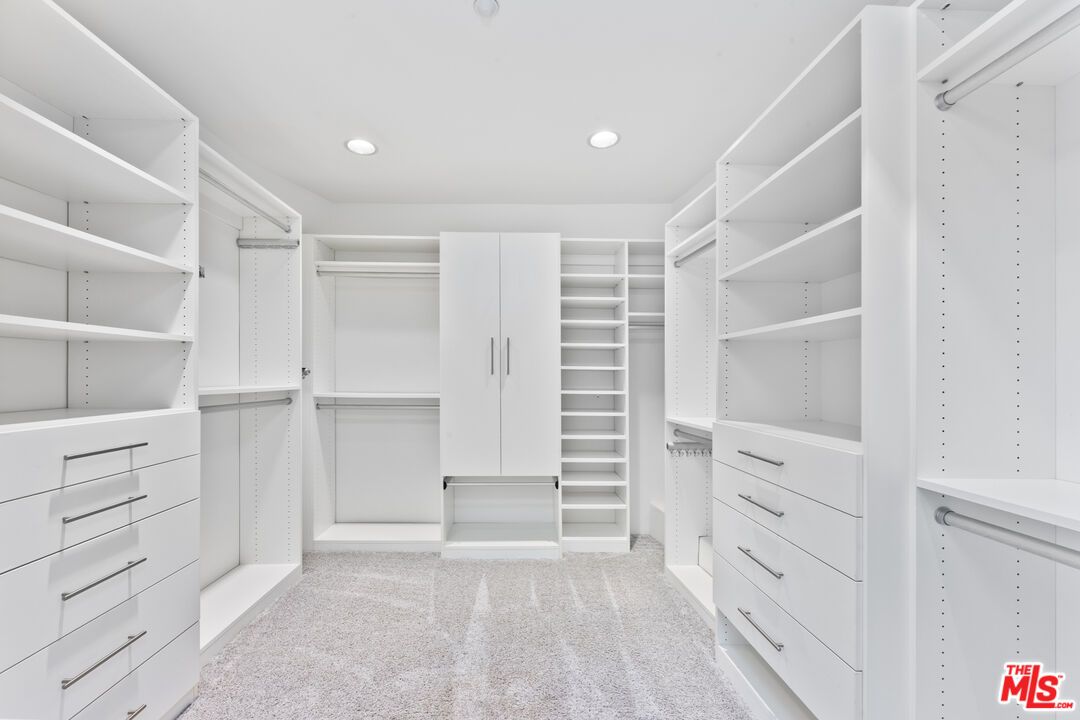 Interior, Recessed Lighting, Walk-in Closets