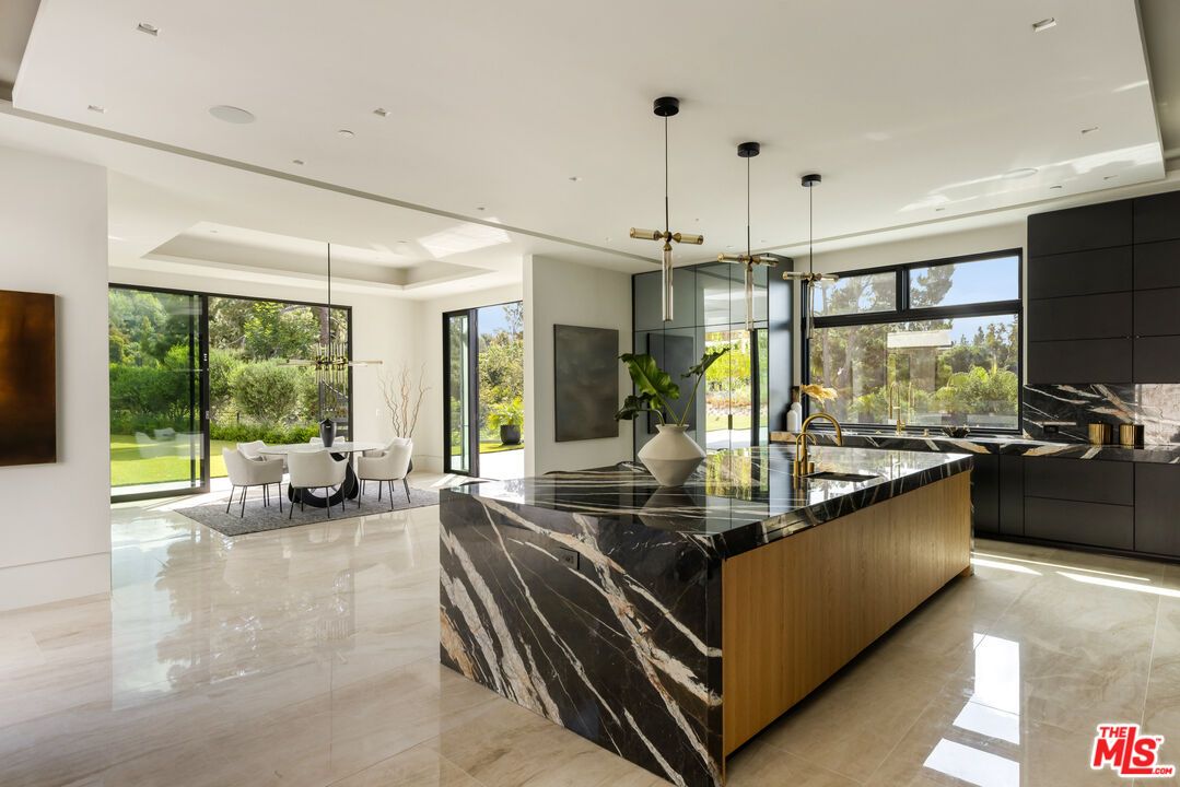 Dining room, Interior, Kitchen, Pendant Lights, Recessed Lighting