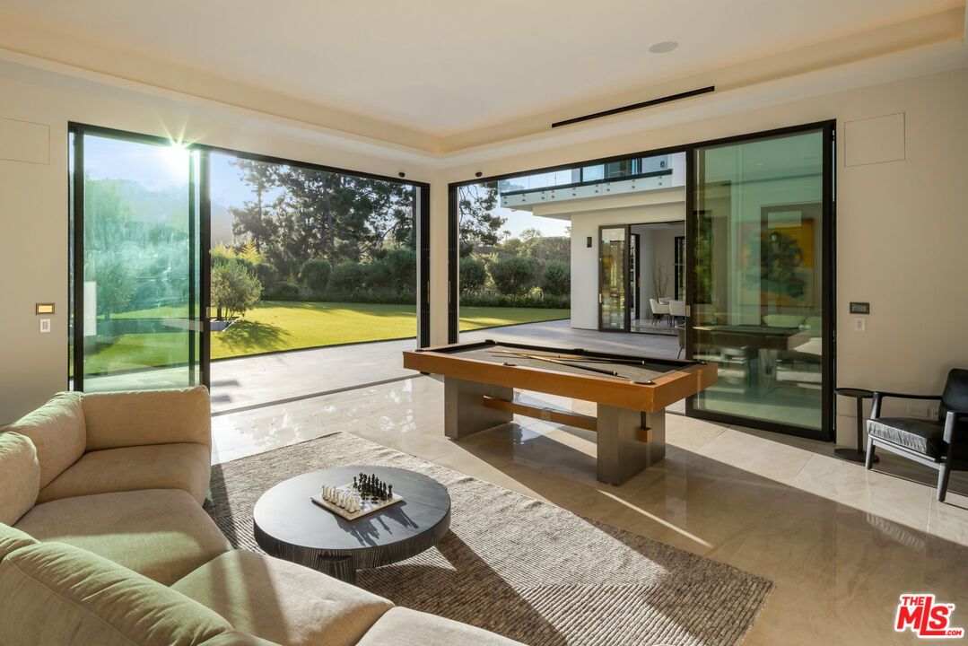 Billiard Table, Game Room, Interior, Living room