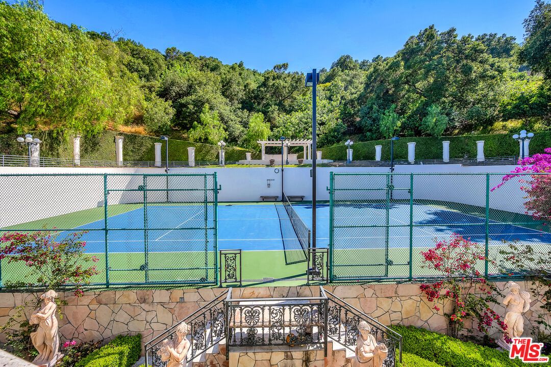 Exterior, Tennis Courts