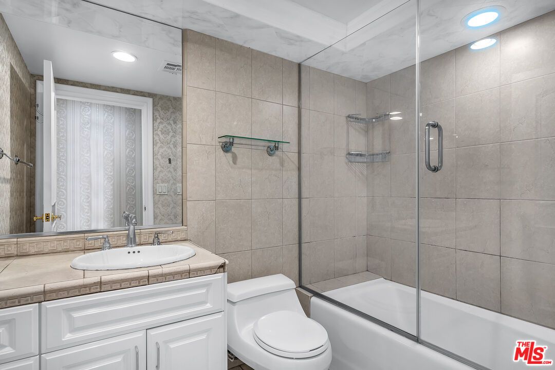 Bathroom, Glass Shower, Interior, Recessed Lighting, Tile Countertops
