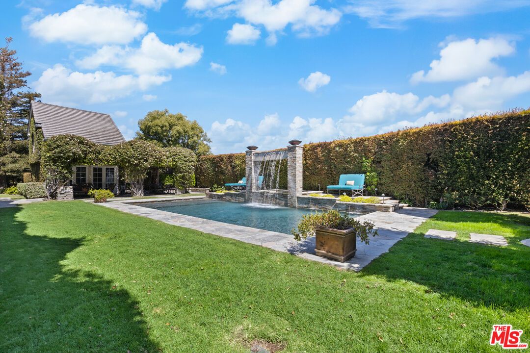 Backyard, Exterior, Pool
