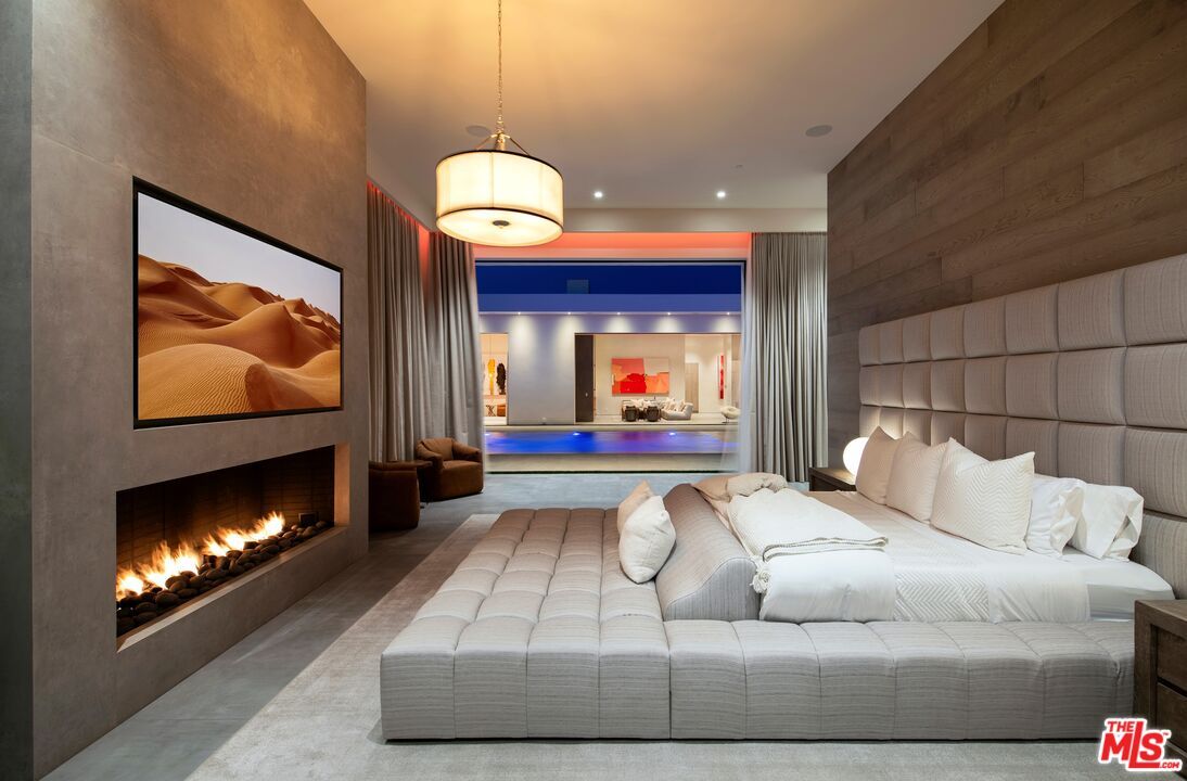 Bedroom, Fireplace, Interior, Pendant Lights, Recessed Lighting, Wooden Walls