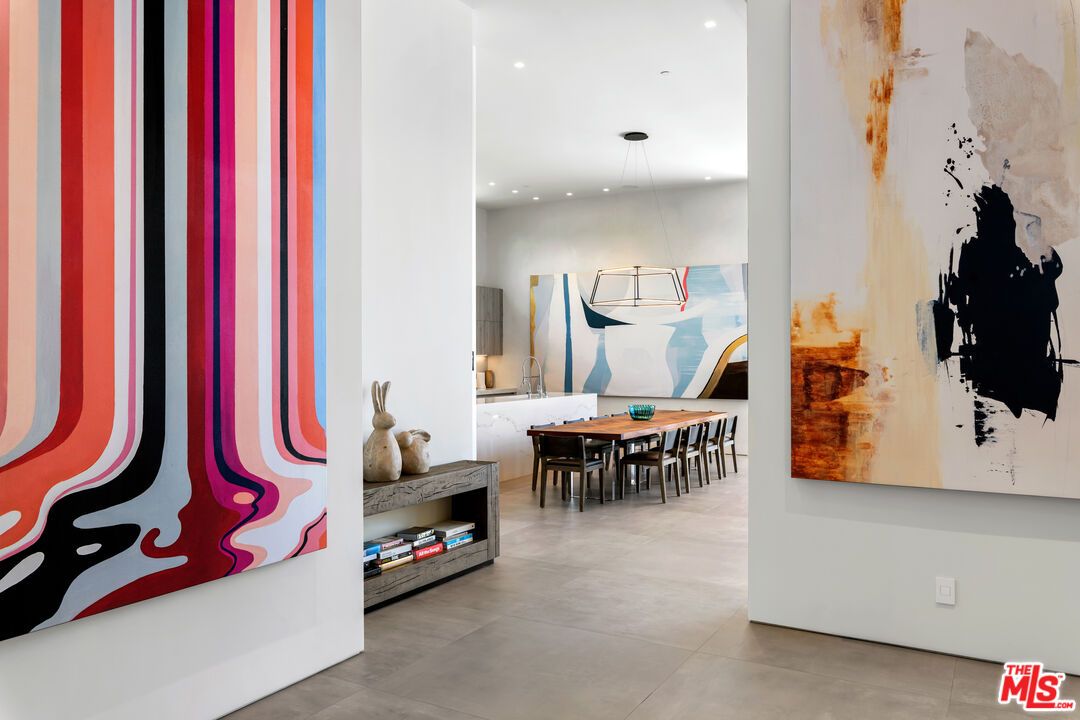 Dining room, Interior, Pendant Lights, Recessed Lighting