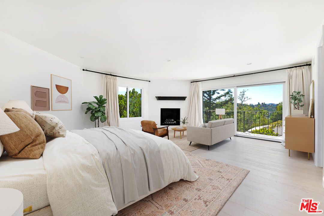 Bedroom, Fireplace, Interior, Wood Texture Flooring