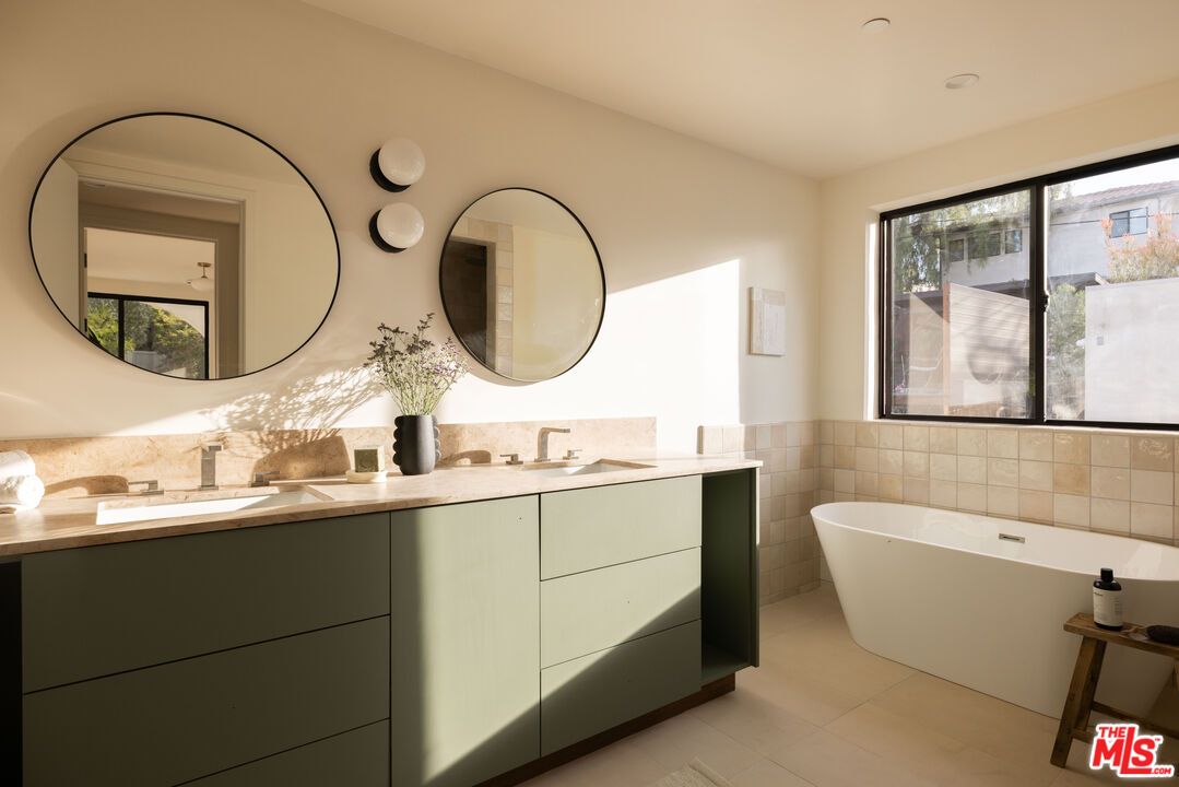 Bathroom, Dual Sink Vanities, Free Standing Baths, Interior, Recessed Lighting