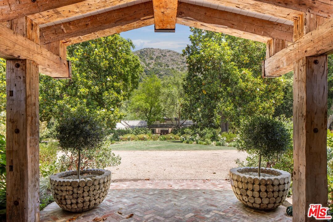 Backyard, Exterior, Wooden Beams