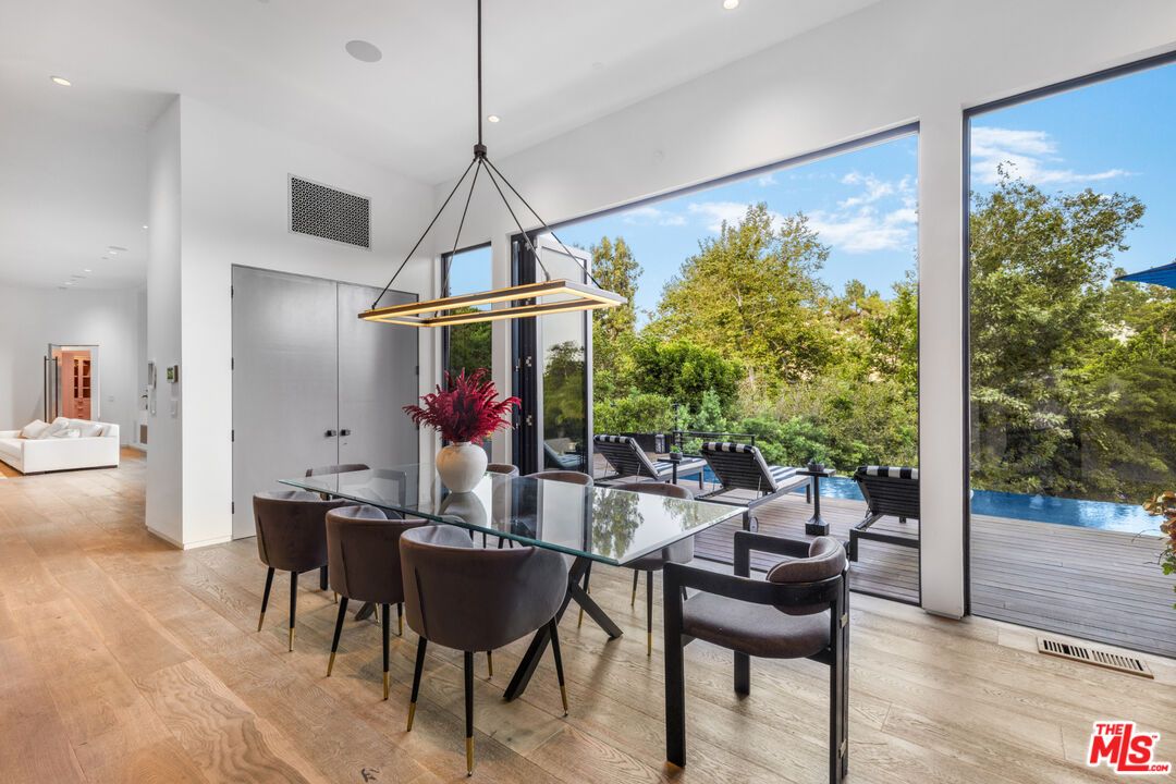 Dining room, Interior, Pendant Lights, Recessed Lighting, Wood Texture Flooring