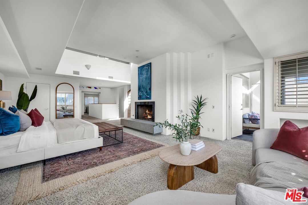Bedroom, Fireplace, Interior, Living room, Recessed Lighting