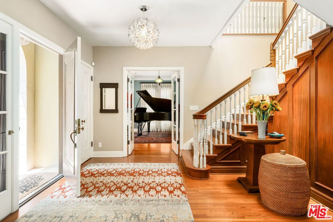 Chandelier, Interior, Piano, Wood Texture Flooring