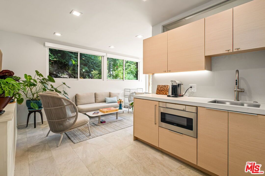 Interior, Kitchen, Living room, Recessed Lighting, Stainless Steel Appliances