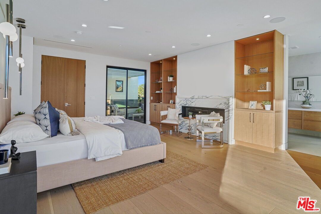 Bedroom, Fireplace, Interior, Recessed Lighting, Wood Texture Flooring