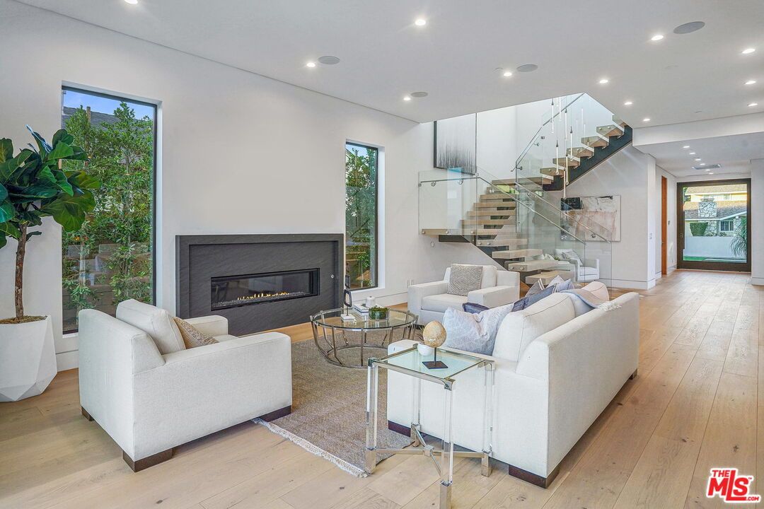 Fireplace, Interior, Living room, Recessed Lighting, Wood Texture Flooring