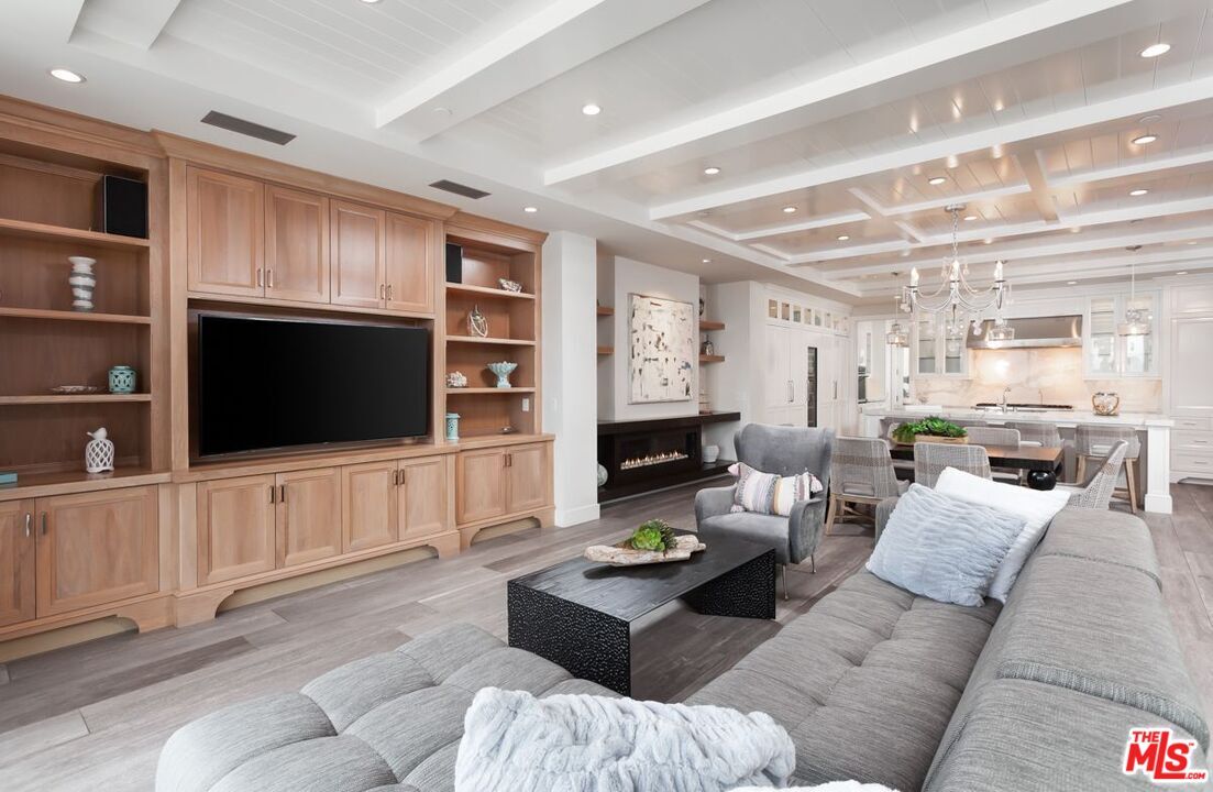 Dining room, Fireplace, Interior, Kitchen, Living room, Pendant Lights, Recessed Lighting, Wood Texture Flooring