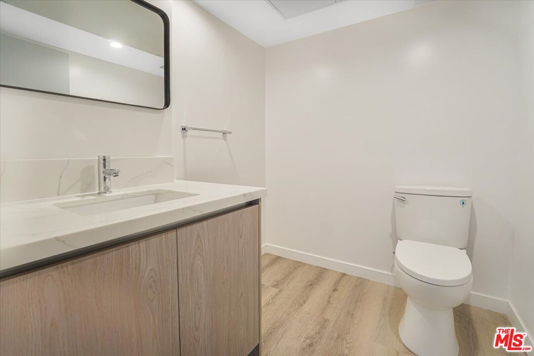 Bathroom, Interior, Recessed Lighting, Wood Texture Flooring