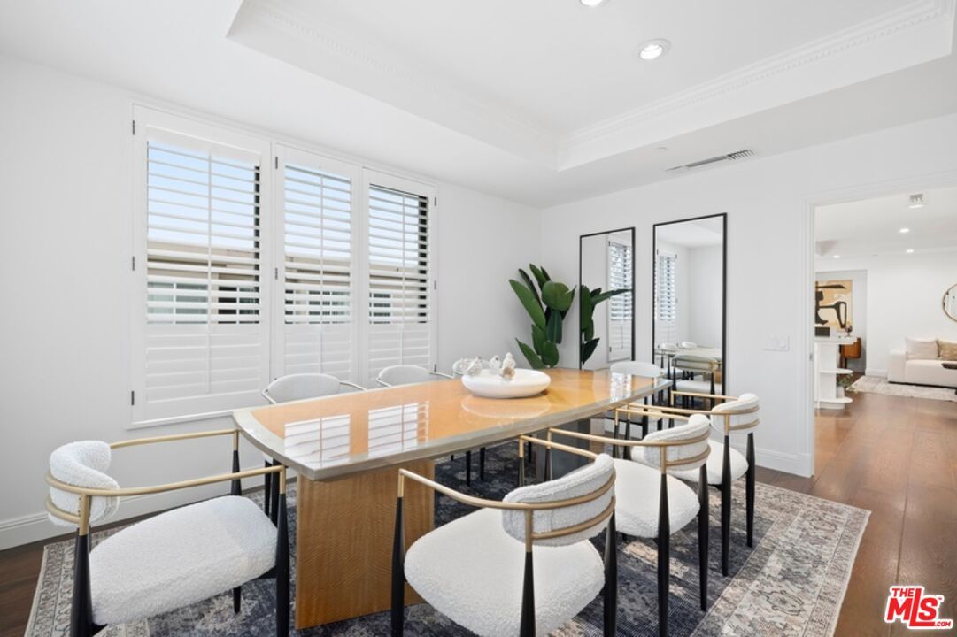 Dining room, Interior, Living room, Recessed Lighting, Wood Texture Flooring