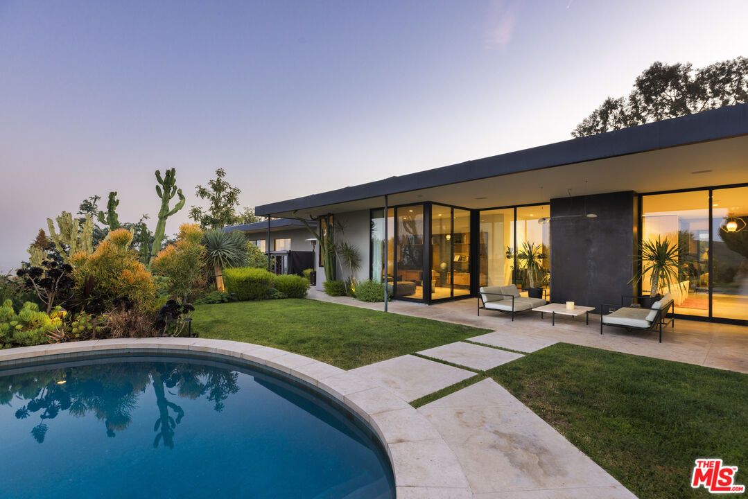 Backyard, Exterior, Pool