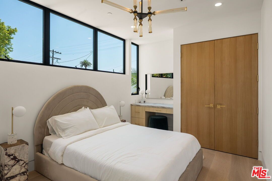 Bedroom, Interior, Pendant Lights, Recessed Lighting, Wood Texture Flooring