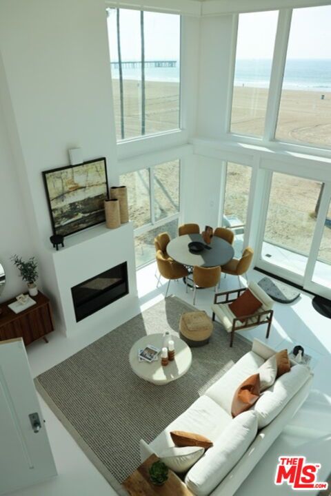 Dining room, Fireplace, Interior, Living room, Water