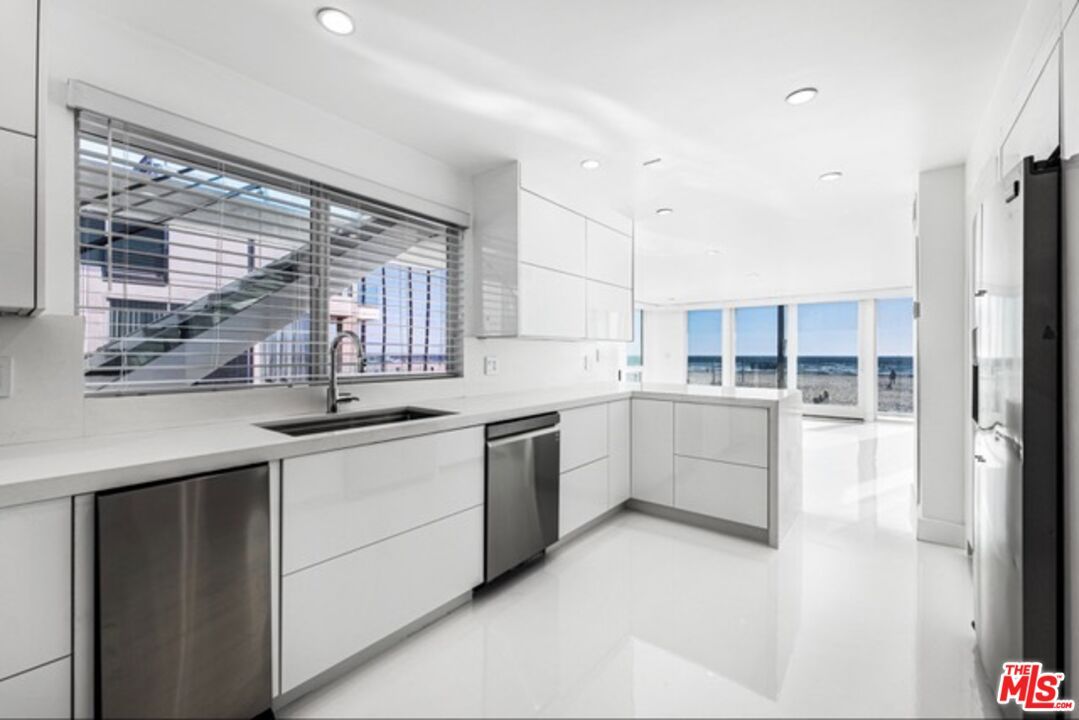 Interior, Kitchen, Recessed Lighting, Stainless Steel Appliances, Water